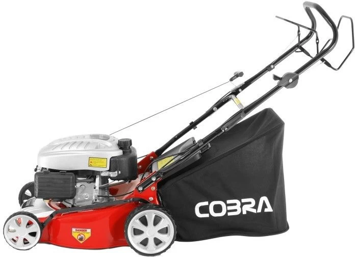 Cobra M40SPC Petrol 40cm Rotary Lawnmower 2 Cobra M40SPC Petrol 40cm Rotary Lawnmower - Image 2