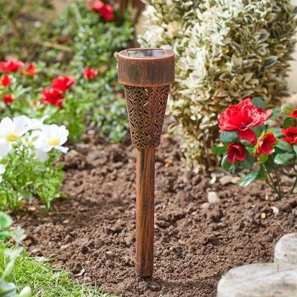 Smart Garden Damasque Stake Light Bronze, 6 Piece Carry Pack 3 Smart Garden Damasque Stake Light Bronze, 6 Piece Carry Pack - Image 3