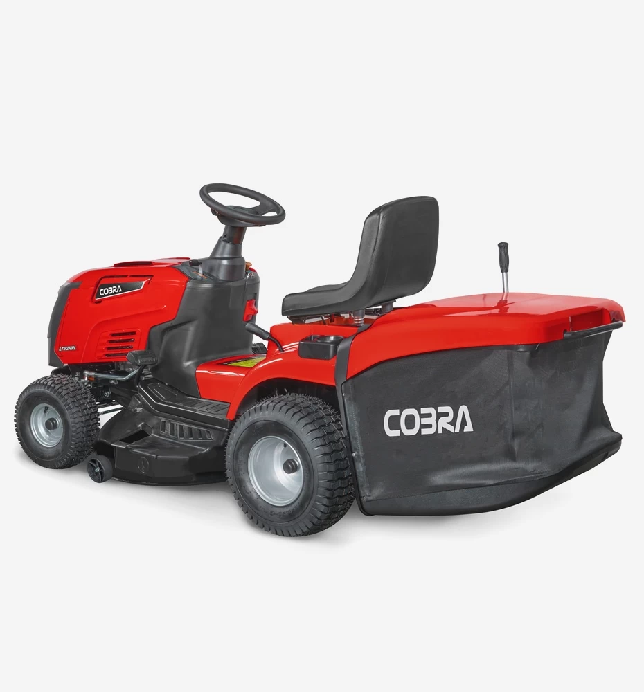 Cobra LT92HRL Petrol Ride On Lawn Tractor 92cm 3 Cobra LT92HRL Petrol Ride On Lawn Tractor 92cm - Image 3